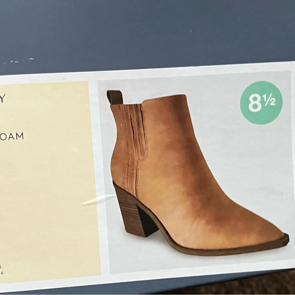 Universal Thread Boots​ - Picture 6 of 8